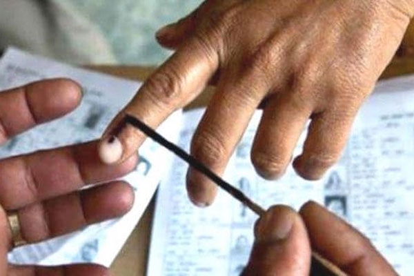 Independent in Karanja N. P. elections