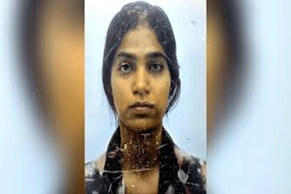 woman-commits-suicide-in-greater-noida woman-commits-suicide-in-greater-noida