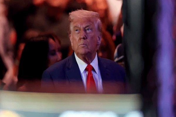 थर्ड वर्ल्ड नागरिकांना अमेरिकेत प्रवेशबंदी? दहशतवादी हल्ल्यानंतर ट्रम्प यांचा इशारा