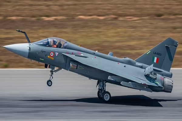 तेजस सुरक्षित, अपघात फक्त दुर्दैवी: एचएएल Tejas is safe - Tarun Bharat ...