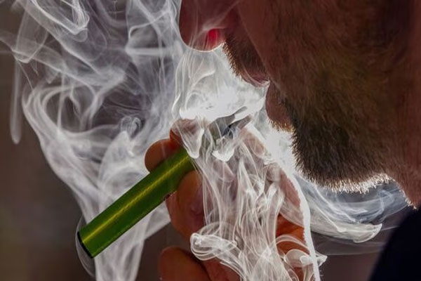 Cigarette ban in Maldives