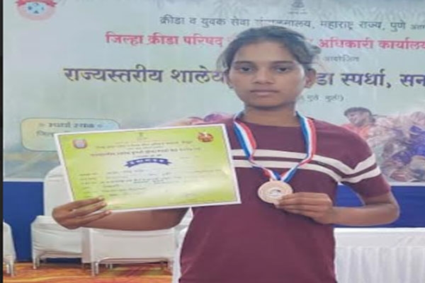Rutuja Rathod, Fulwadi wrestler, Maharashtra state wrestling championship, school wrestling competition, bronze medal winner, under-14 wrestling, 42 kg category, Sindhudurg wrestling event, Oros Sindhudurg, Amravati division sports, Ashram school Fulwadi, youth sports Maharashtra, girls wrestling India, Rutuja athlete achievement