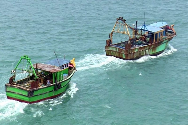 11 Pakistani fishermen arrested