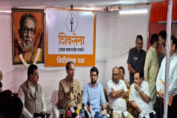 Uddhav Thackeray criticism,