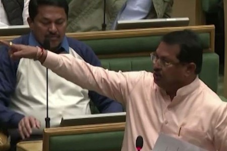 खळबळजनक आरोप! शेतकऱ्यांची सोयाबीन का नाकारली?