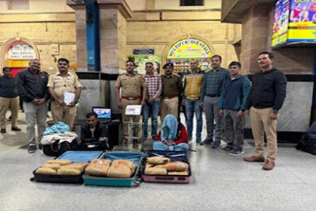 आरपीएफकडून २६.४१० किलो प्रतिबंधित मादक पदार्थ जप्त