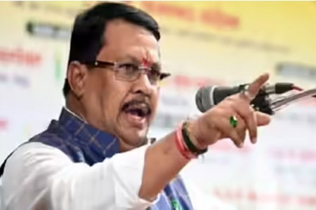 शेवटच्या दिवशी वडेट्टीवारांचा संताप शिगेला!