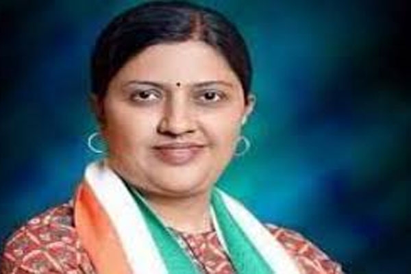 Pradnya Satav joins BJP