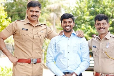 अभिमानास्पद! तीन सख्खे भाऊ एमपीएससीतून अधिकारी