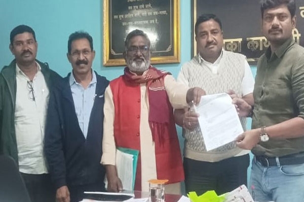  farmer kidney extortion, Chandrapur news,