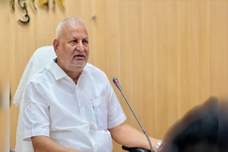 असे ‘माणिक’ नकोच!