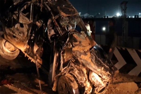 dumper truck overturned