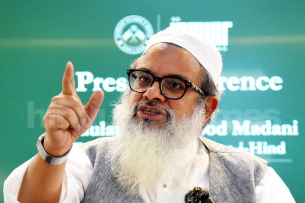 अध्यक्ष मौलाना महमूद मदनी