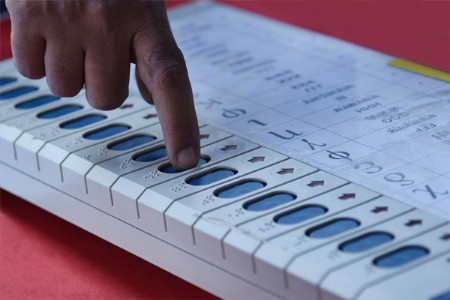 ज्यांना बॅनरवर नाकारले, त्यांना जनतेने स्वीकारले