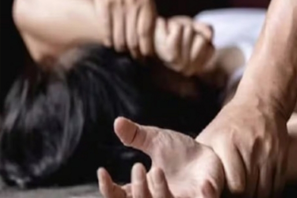 महिला पोलीस 