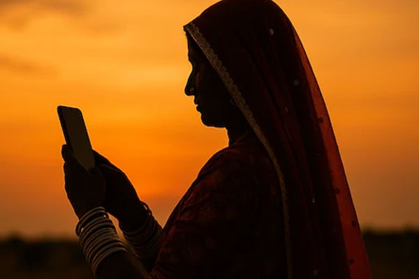 indian woman camera ban