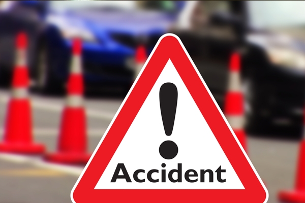 रोड असिसिडेन्ट 