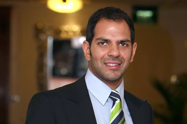 उद्योगपती संजय कपूर