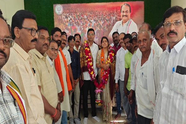 Nayna Tulaskar, Hinganghat mayor