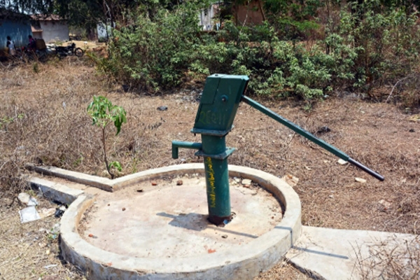 hand pump