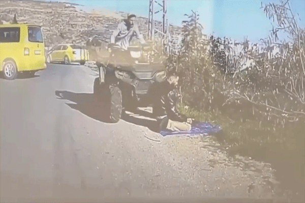 israeli-soldier-palestinian-man