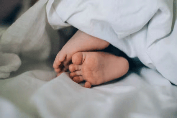 child-swallowed-stone-died child-swallowed-stone-died