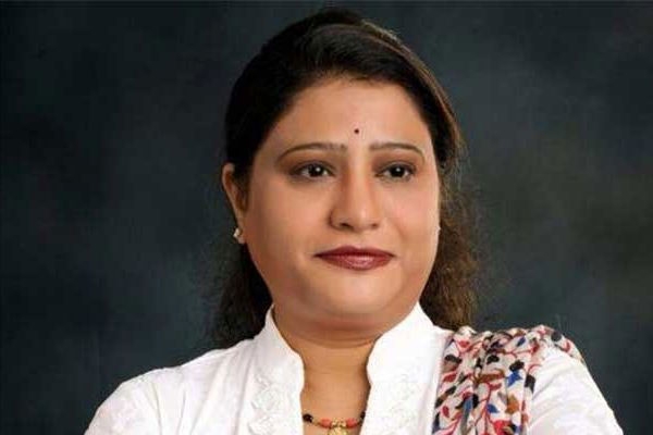 Snehal Jadhav resignation,