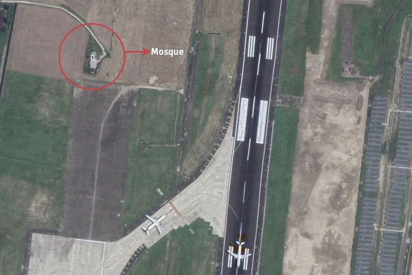 mosque-on-kolkata-airport-runway
