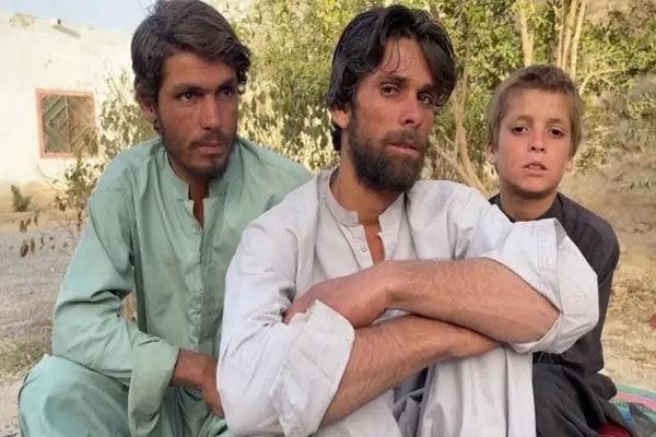 solar kids in pakistan