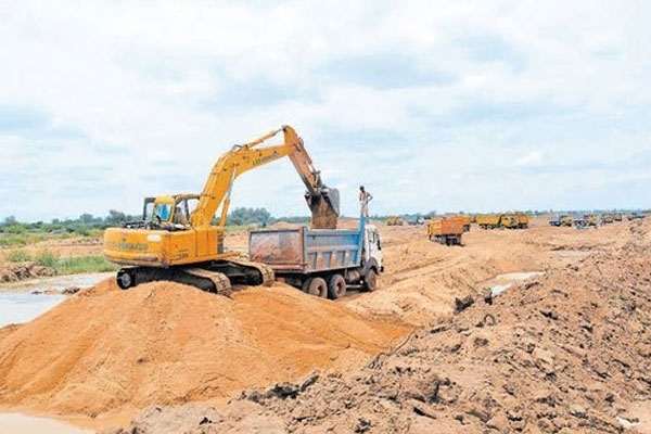 Daryapur news, sand smuggling,