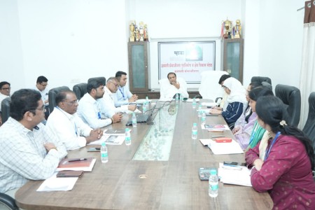 राज्यातील प्रमुख शहरांमध्ये वर्किंग वुमेन्स होस्टेल व ओल्ड एज होम उभारण्यात येणार