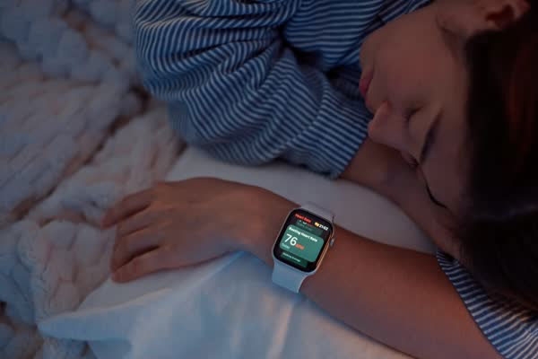 Sleeping with a smartwatch