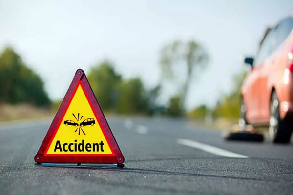 Gondia accident, Muskan Sakhare death, morning walk accident, teenage girl hit by car, Noni Tola village, Goregaon-Amgaon road, road accident India, Bolero vehicle hit, unidentified vehicle crash, police investigation, fatal pedestrian accident, 6 December 2025 accident