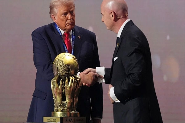 trump piss award