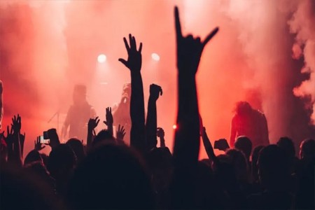 गोवा अग्निकांडानंतर मोठी कारवाई; नाइट क्लब्ससाठी कडक मार्गदर्शक तत्त्वे लागू