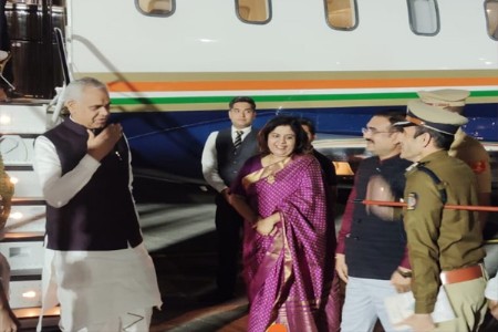 राज्यपाल आचार्य देवव्रत यांचे नागपुरात आगमन