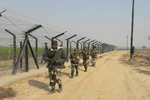 love-with-woman-in-pakistani-prison love-with-woman-in-pakistani-prison