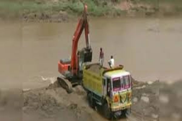 illegal sand transportation Resod taluka