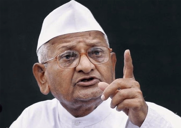 मद्यधोरणात आप बुडाली, पैशांवर होते लक्ष