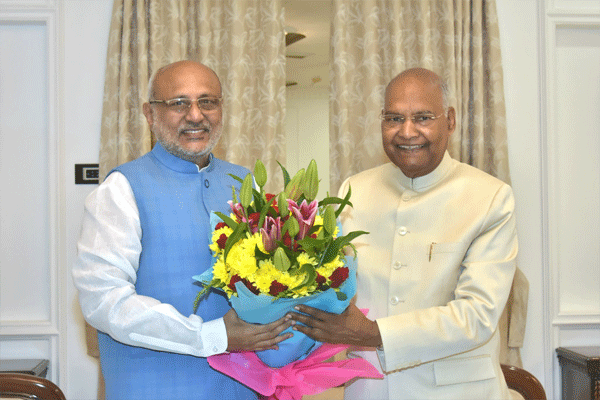 राज्यपाल राधाकृष्णन्‌‍ यांनी राजभवनात घेतली माजी राष्ट्रपती कोविंद यांची भेट