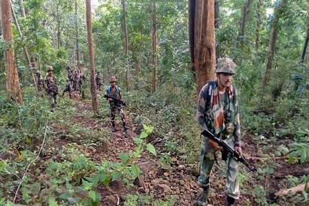 गडचिरोली पोलिसांनची मोठी कारवाई...माओवादी छावणी उद्ध्वस्त
