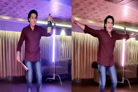 'बागबान' मध्ये, अमिताभ बच्चनचा मोठा मुलगा अभिनय सोडून बनला जादूगार