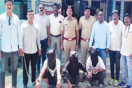 मध्यस्थी करणार्‍या तरुणाची हत्या