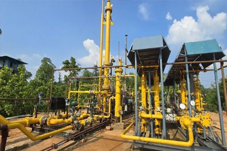 ONGC मध्ये तीन दिवसांनंतरही गॅस गळती सुरूच, ७० कुटुंबांना फटका!