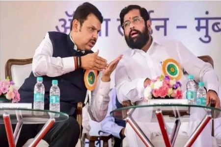 महाराष्ट्र सरकार आज 'सार्वजनिक सुरक्षा विधेयक' करणार सादर