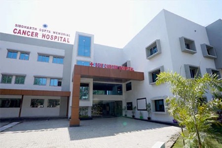 सावंगीच्या कॅन्सर रुग्णालयात अवघड चेहर्‍याच्या पुनर्बांधणीची शस्त्रक्रिया