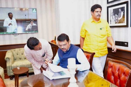 नुकसानग्रस्तांना मदतीसाठी मुख्यमंत्र्याकडे नुकसान भरपाई द्या