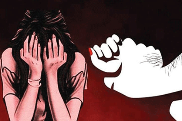 लज्जास्पद घटना! 'डॉक्टरांकडून बलात्कार आणि मग'...