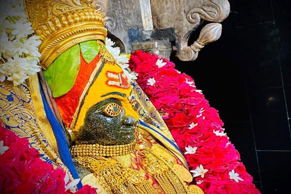 Tuljapur temple closed Tuljapur temple closed