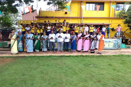 सिरेगावबांध येथे स्वच्छता आणि ५०१ तुळशी रोपण कार्यक्रम यशस्वी